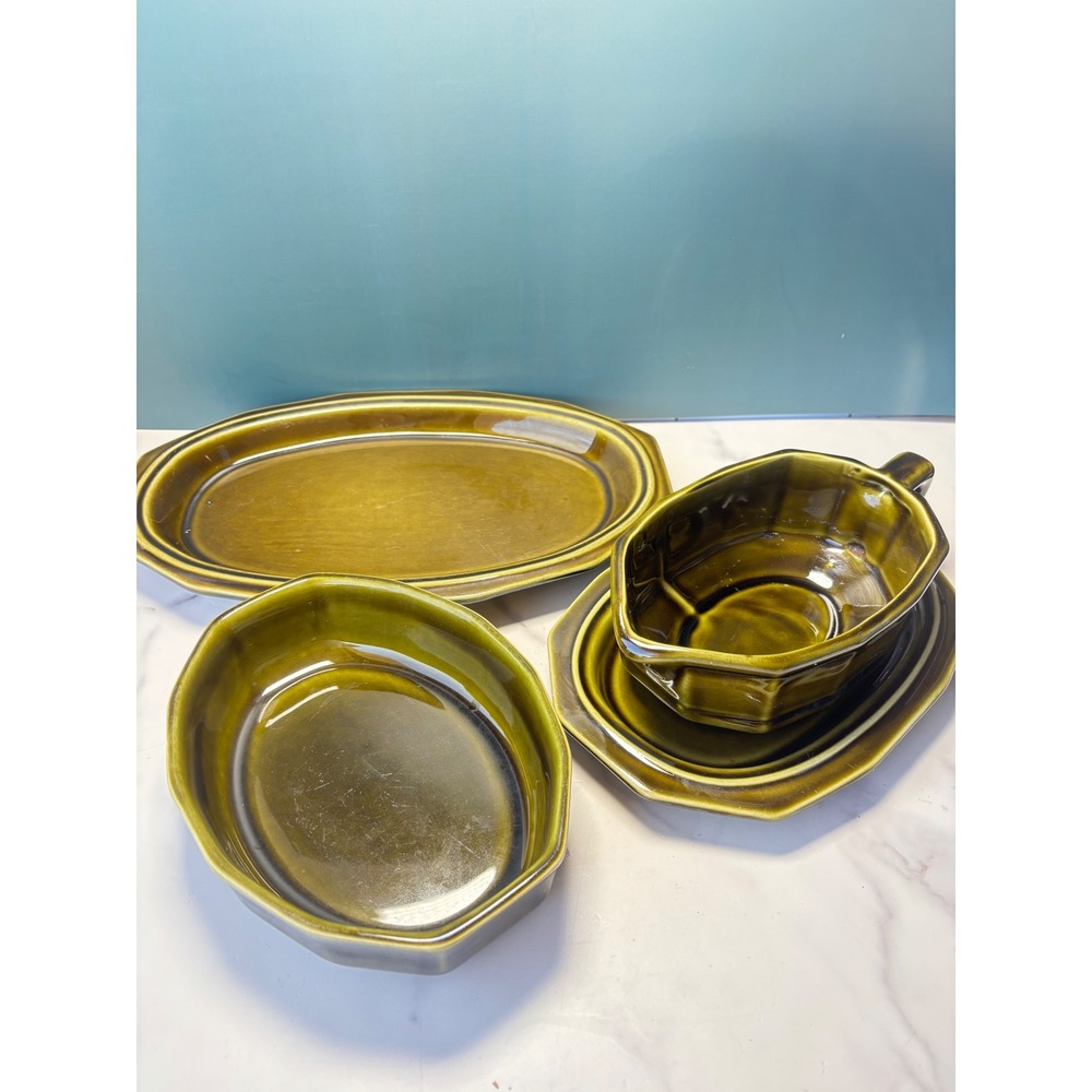 Pfaltzgraff Heritage Green Stoneware Set Platter Vegetable Bowl Gravy Boat 4pc